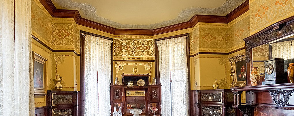 Metal from Clay: Pittsburgh's Aluminum Stories