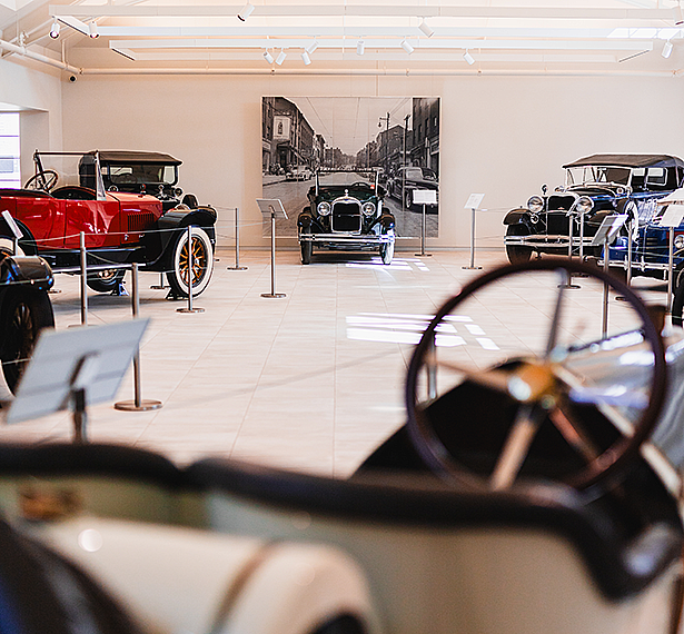 Car and Carriage Museum Guided Tour | 1 p.m.
