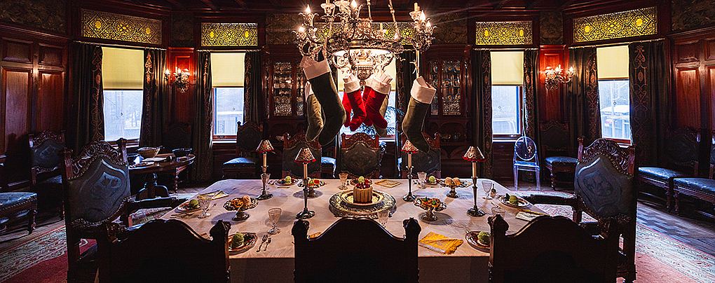 The Holiday Dinner Table: From Turkey to Latkes and... Pistachio Ice Cream?