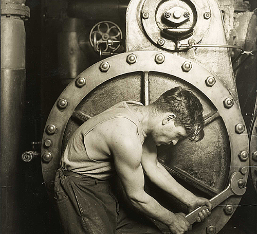 <em>Lewis Hine Pictures America</em>
