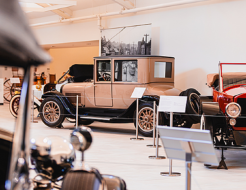Car and Carriage Museum Guided Tour | 3 p.m.